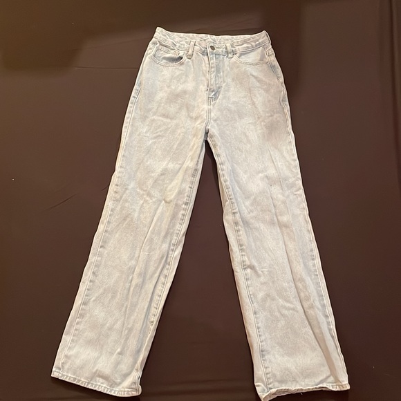 Butterfly Bum light washed blue jeans - Picture 3 of 3